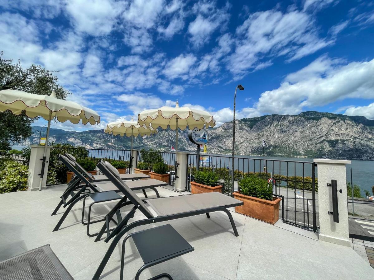 Hotel Oasi Beach Malcesine Extérieur photo