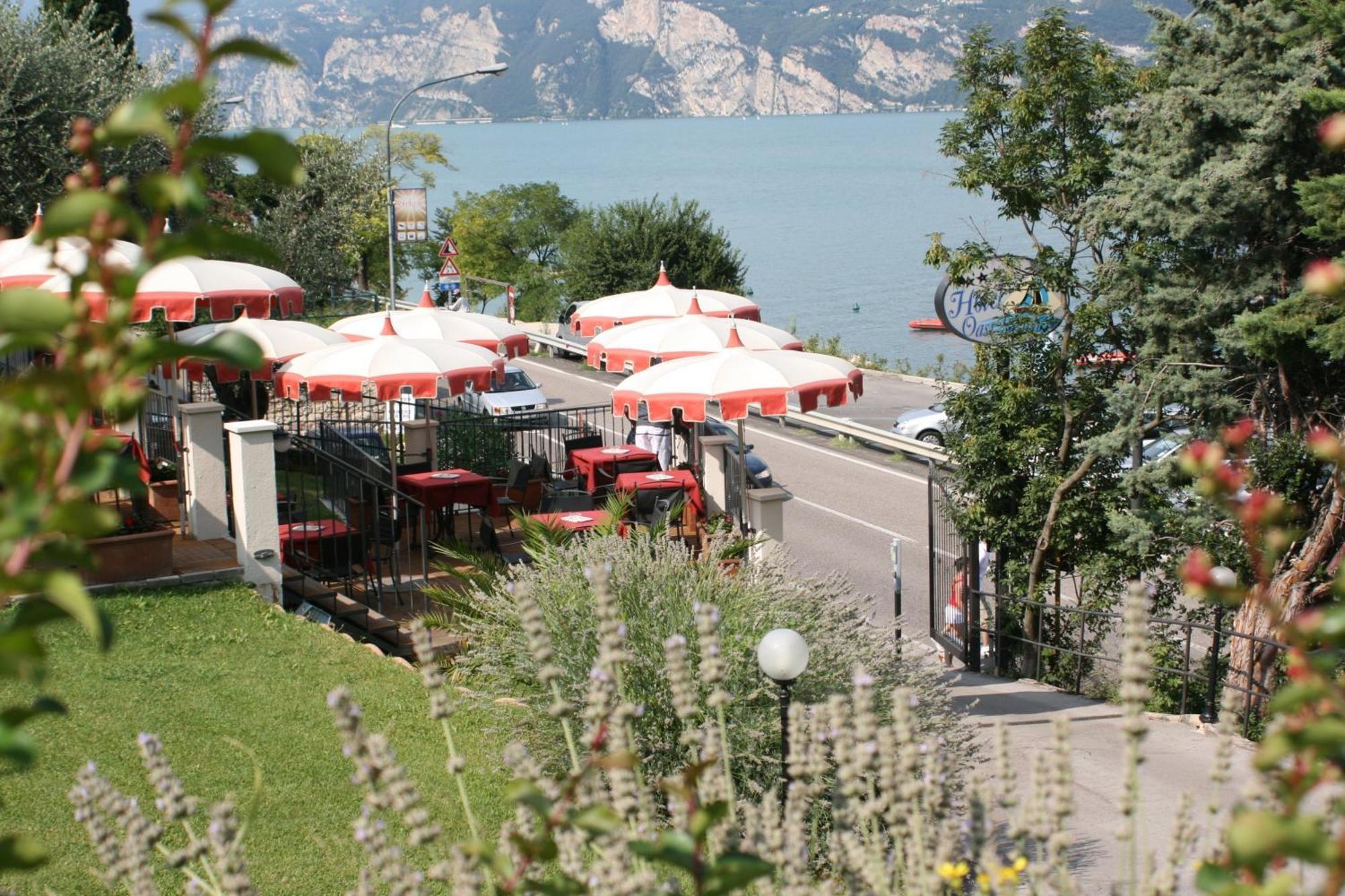 Hotel Oasi Beach Malcesine Extérieur photo
