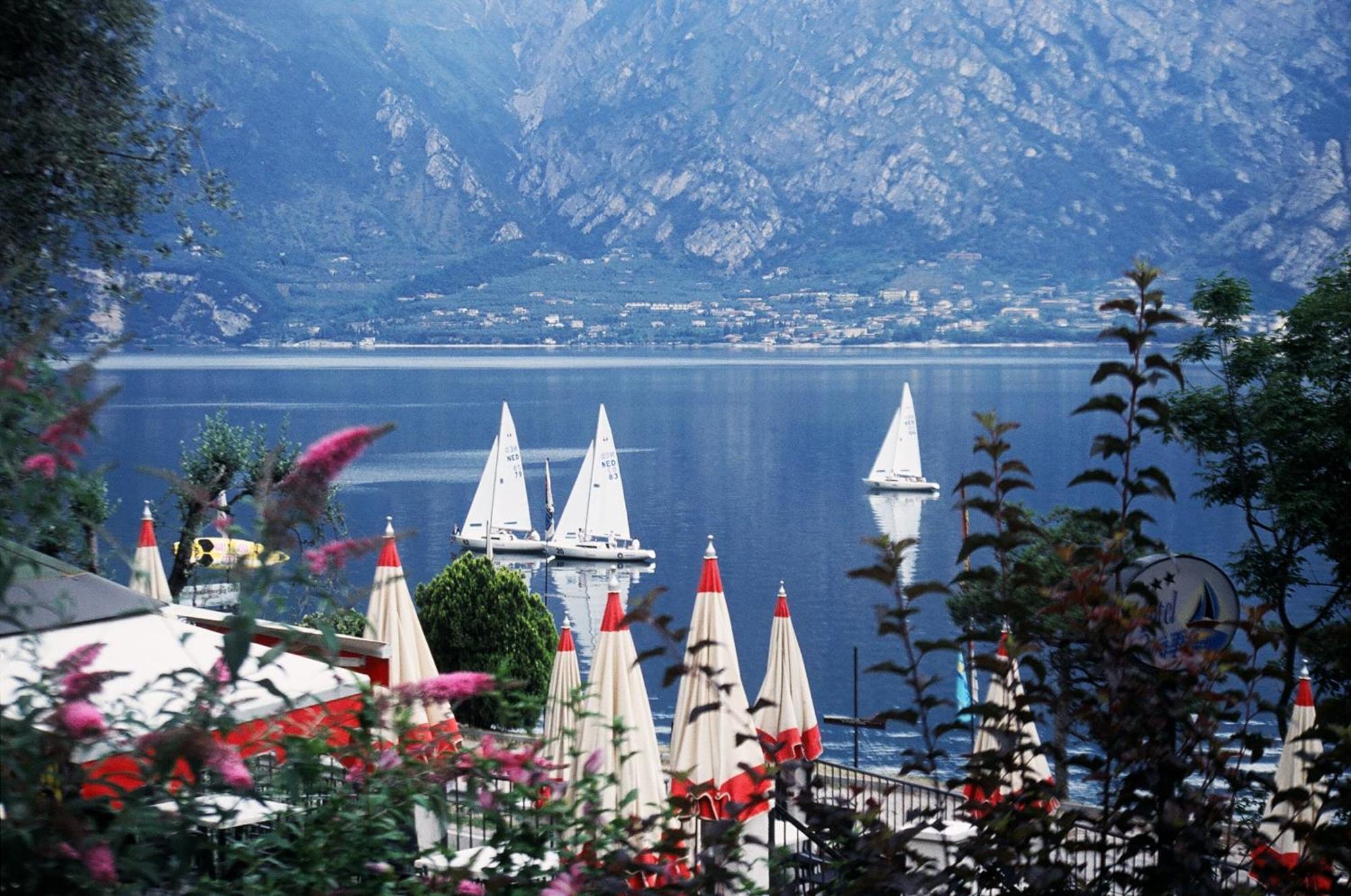 Hotel Oasi Beach Malcesine Extérieur photo