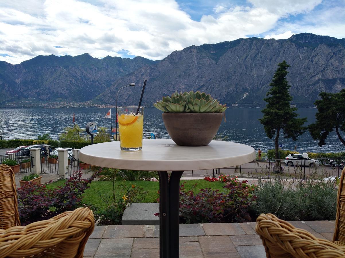 Hotel Oasi Beach Malcesine Extérieur photo