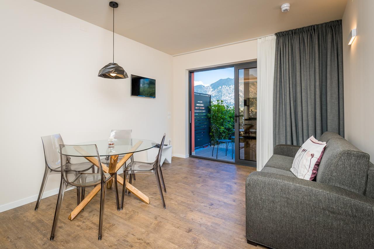 Hotel Oasi Beach Malcesine Extérieur photo