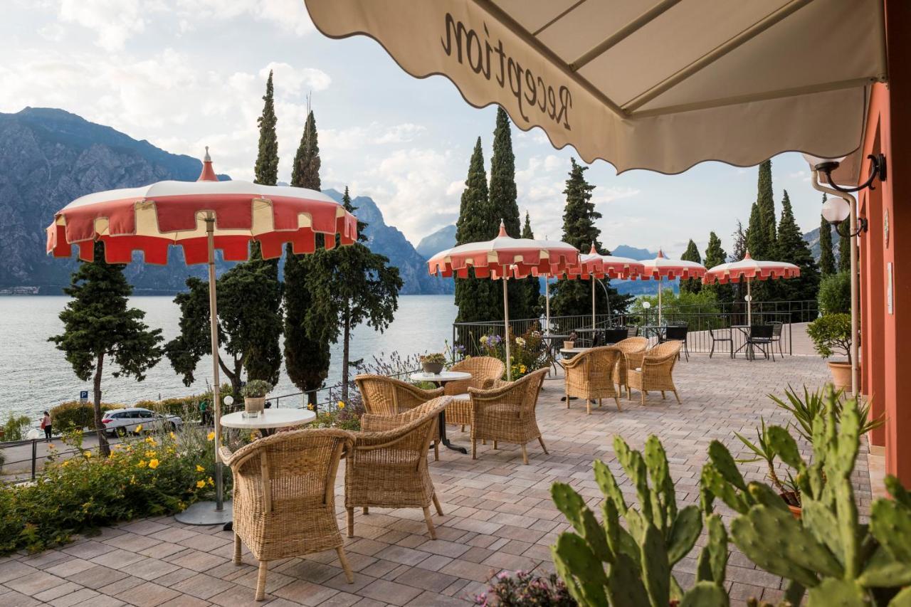 Hotel Oasi Beach Malcesine Extérieur photo